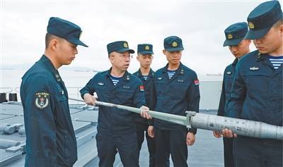 配查查 精武强能向深蓝（最美新时代革命军人风采）